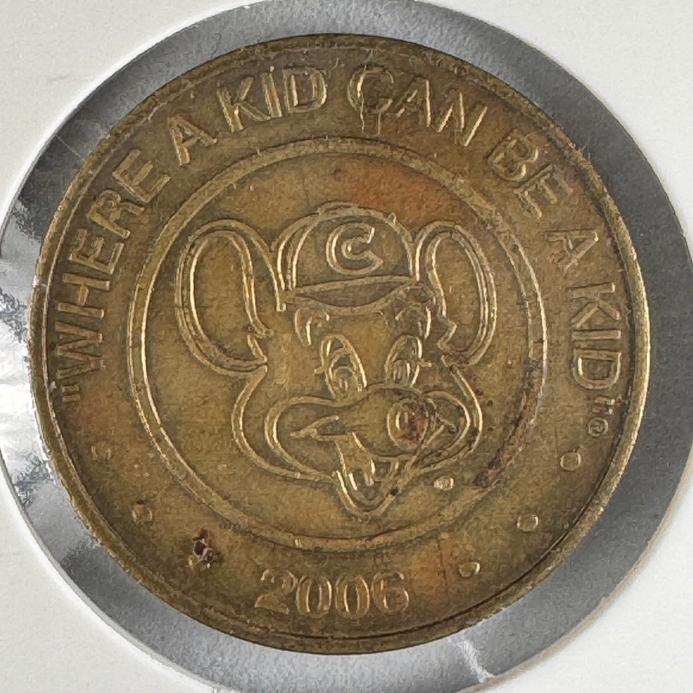 Chuck E. Cheese Arcade Game Token 2006 Where A Kid Can Be A Kid Brass Coin 0379